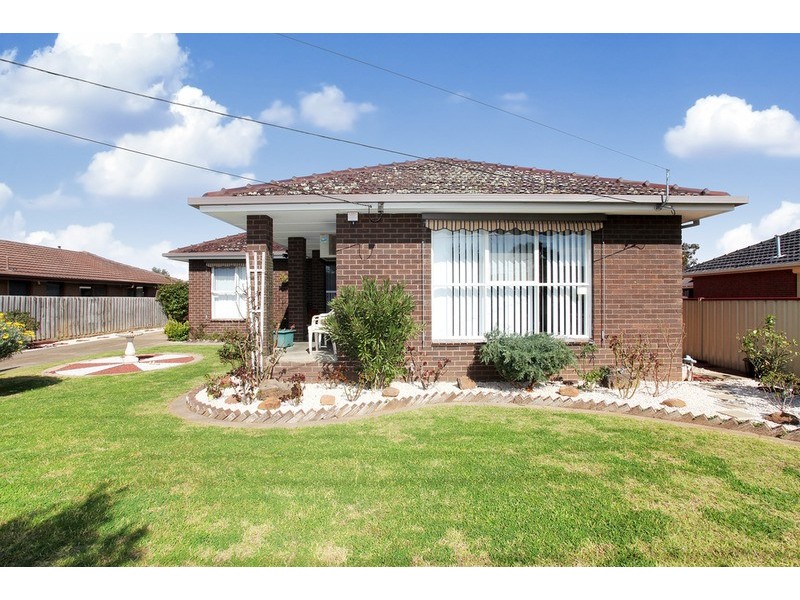 16 Baggott Drive, Hoppers Crossing VIC 3029