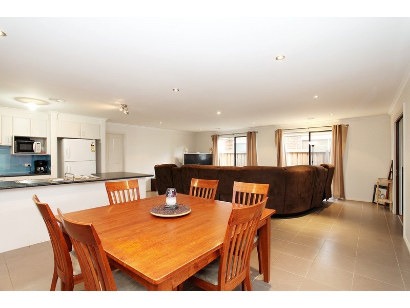 13 Edmund Drive, Tarneit VIC 3029