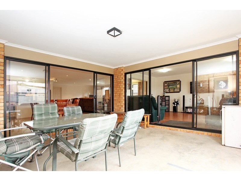 13 Edmund Drive, Tarneit VIC 3029