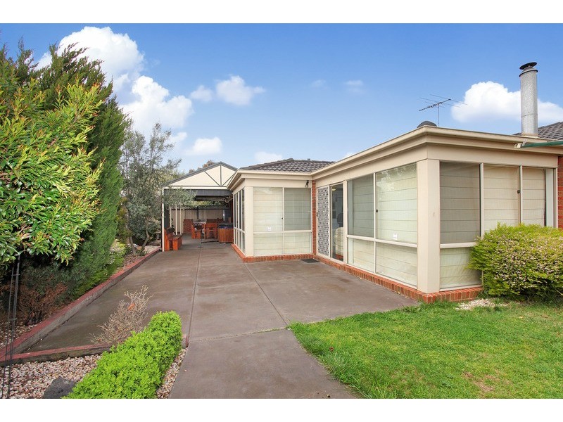 2 Mirage Walk, Point Cook VIC 3030