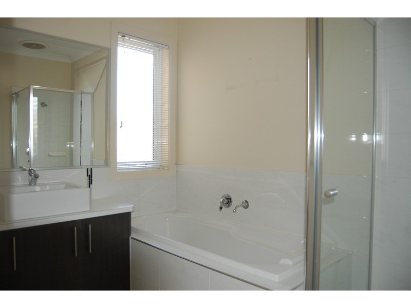 1/41 Evrah  Drive, Hoppers Crossing VIC 3029