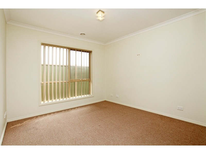 1/2 Don Avenue, Hoppers Crossing VIC 3029