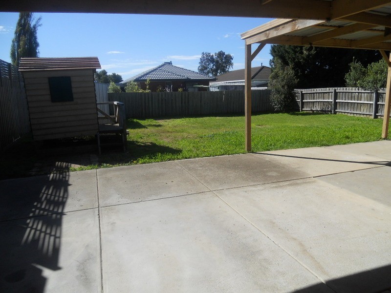 66 Thames Boulevard, Werribee VIC 3030