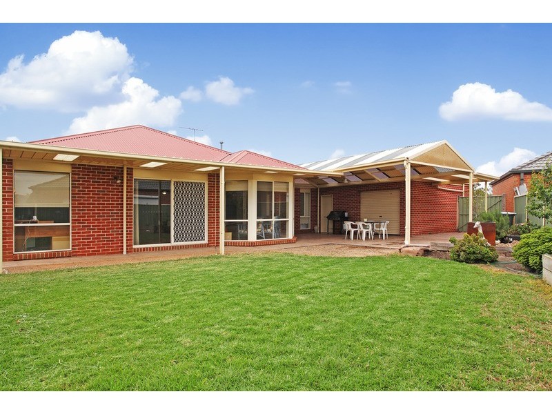 6 Tahara Court, Werribee VIC 3030