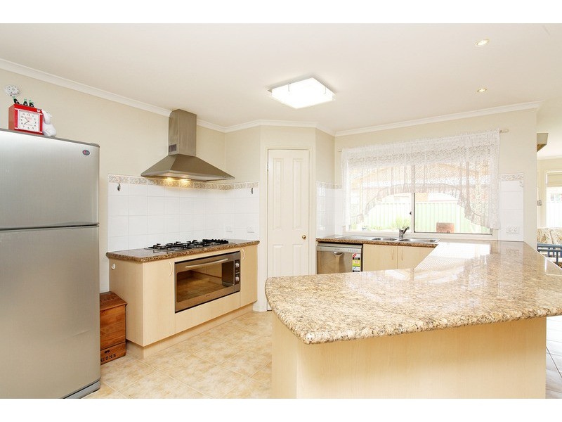 6 Tahara Court, Werribee VIC 3030