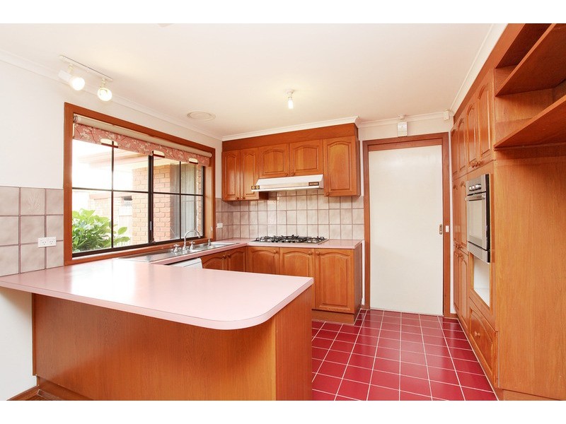 12 Buckingham Drive, Werribee VIC 3030