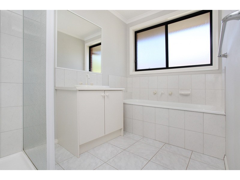 16 Cavendish Drive, Point Cook VIC 3030