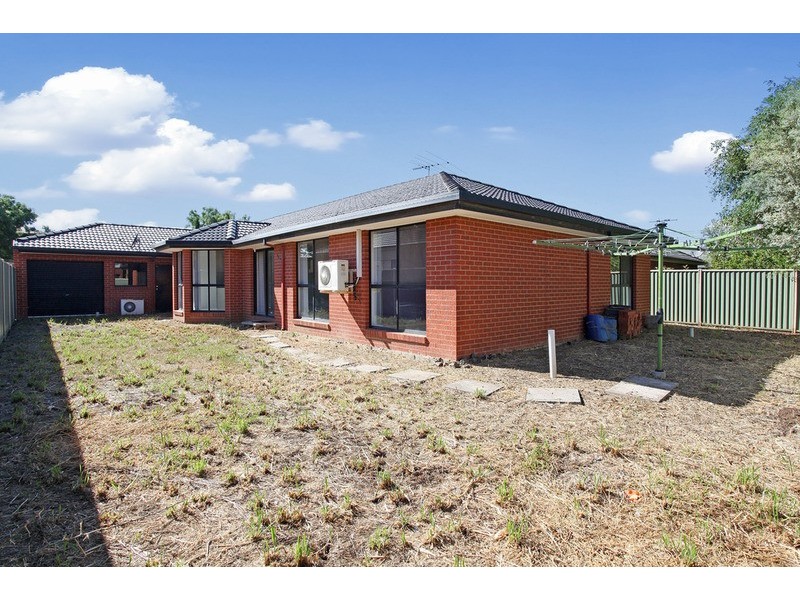 16 Cavendish Drive, Point Cook VIC 3030