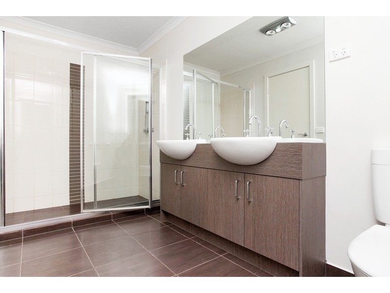 8 Geoffrey Terrace, Tarneit VIC 3029