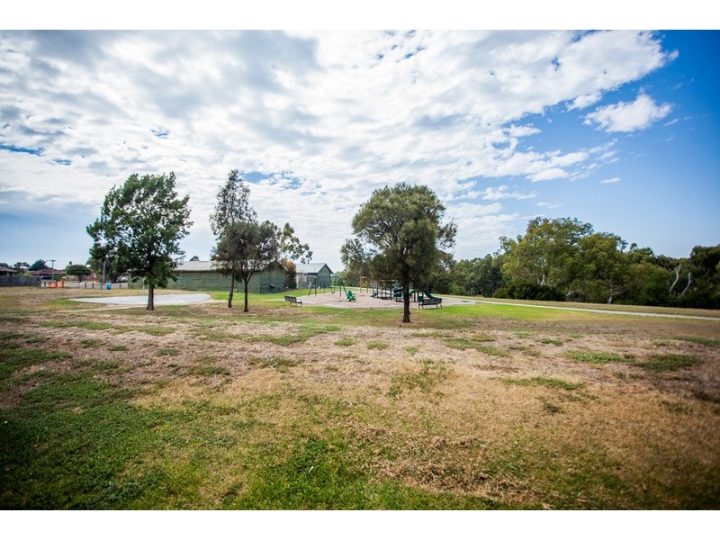 3/20 Retreat Place, Werribee VIC 3030