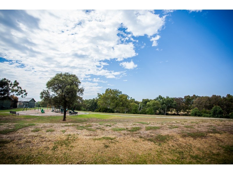 3/20 Retreat Place, Werribee VIC 3030