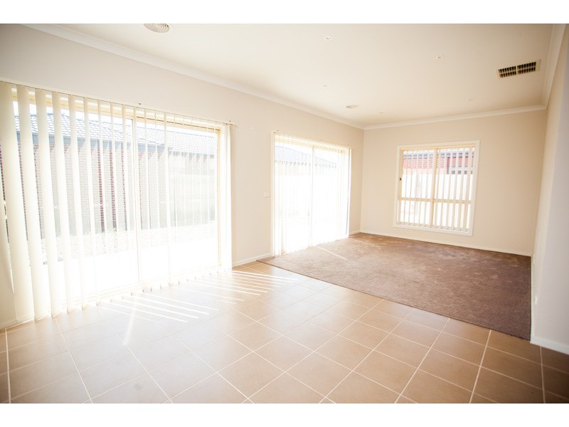 54 Clearwood Drive, Truganina VIC 3029