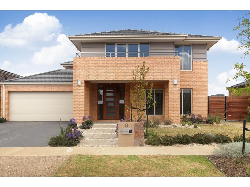8 Kingsford Drive, Point Cook VIC 3030