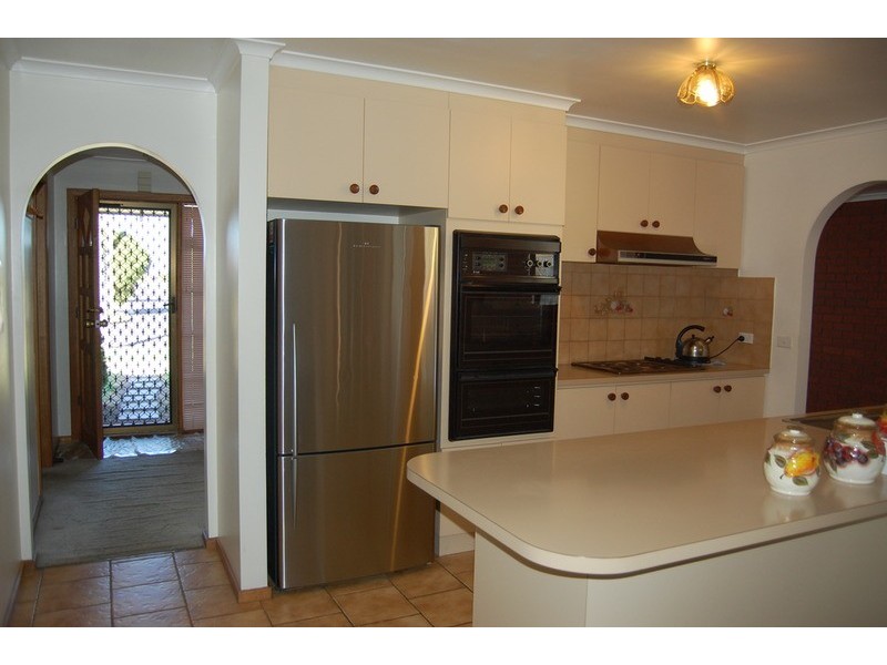 8 Hotham Crescent, Hoppers Crossing VIC 3029
