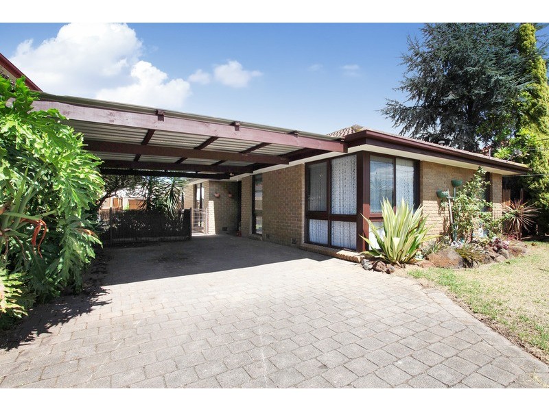 27 Lansell Road, Wyndham Vale VIC 3024