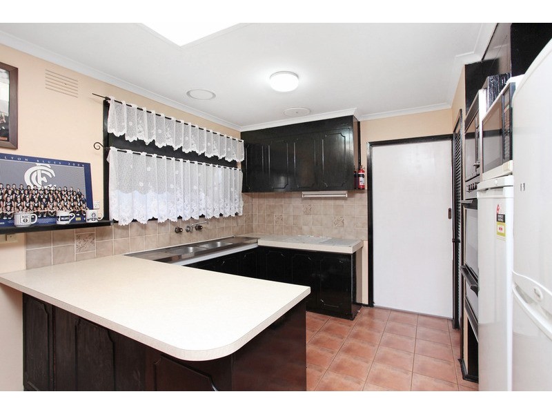 27 Lansell Road, Wyndham Vale VIC 3024