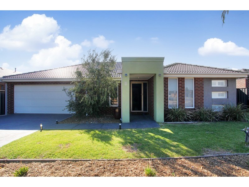 8 Nighthawk Road, Tarneit VIC 3029