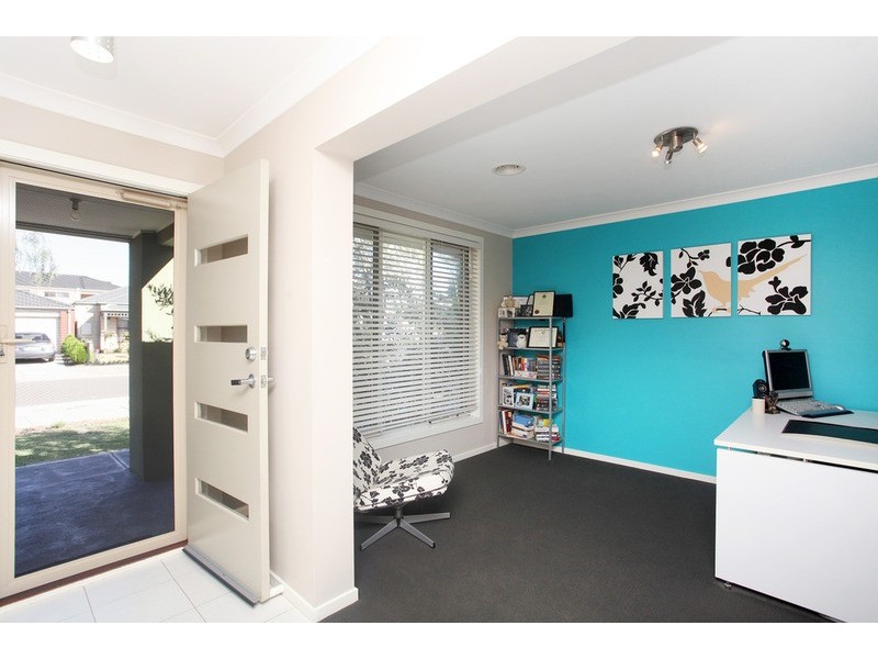 8 Nighthawk Road, Tarneit VIC 3029