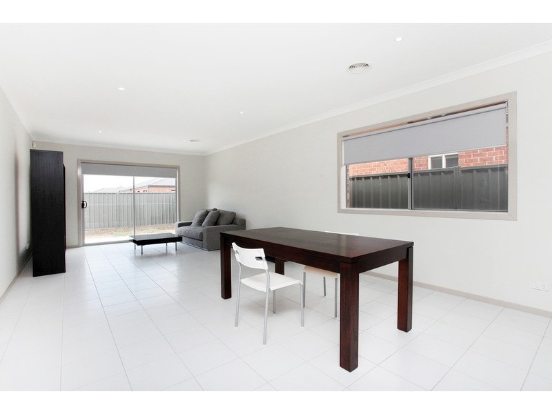 11 Heathcote Road, Wyndham Vale VIC 3024