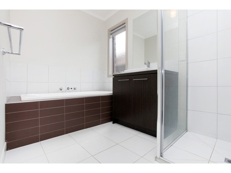 11 Heathcote Road, Wyndham Vale VIC 3024
