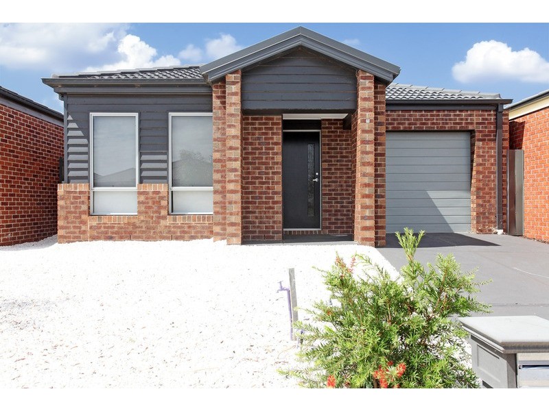 11 Heathcote Road, Wyndham Vale VIC 3024