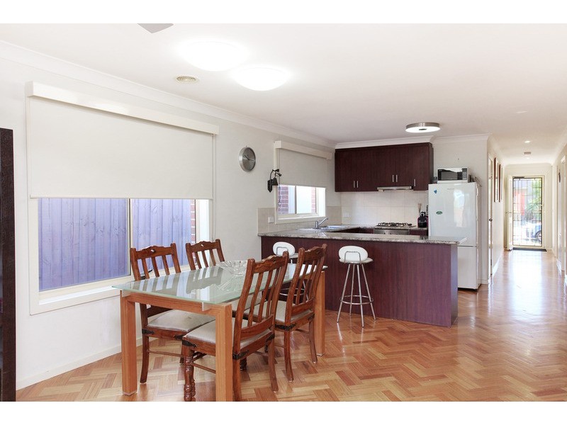 2/12 Halladale Avenue, Wyndham Vale VIC 3024