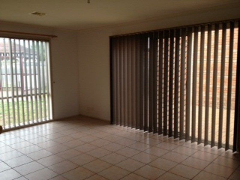 13 Parkside Walk, Hoppers Crossing VIC 3029