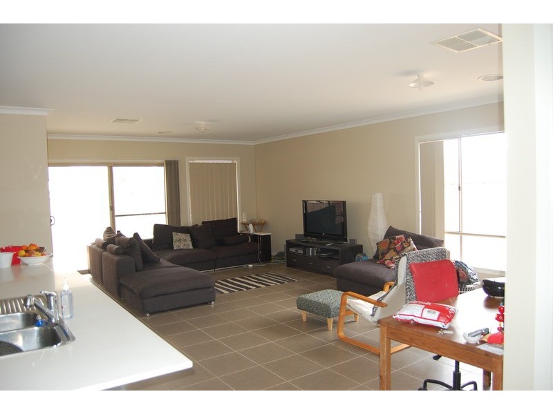 3 Mansell Terrace, Point Cook VIC 3030