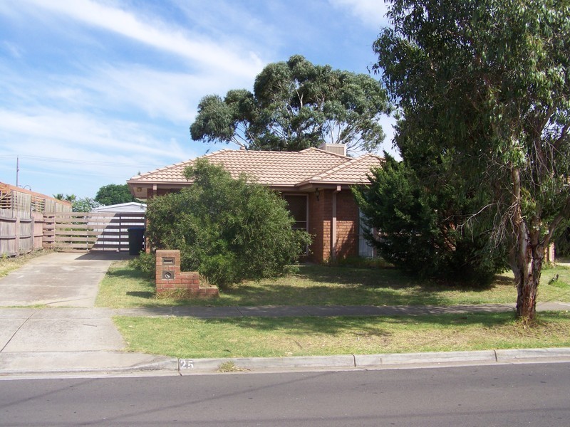 25 Golden Square Crescent, Hoppers Crossing VIC 3029
