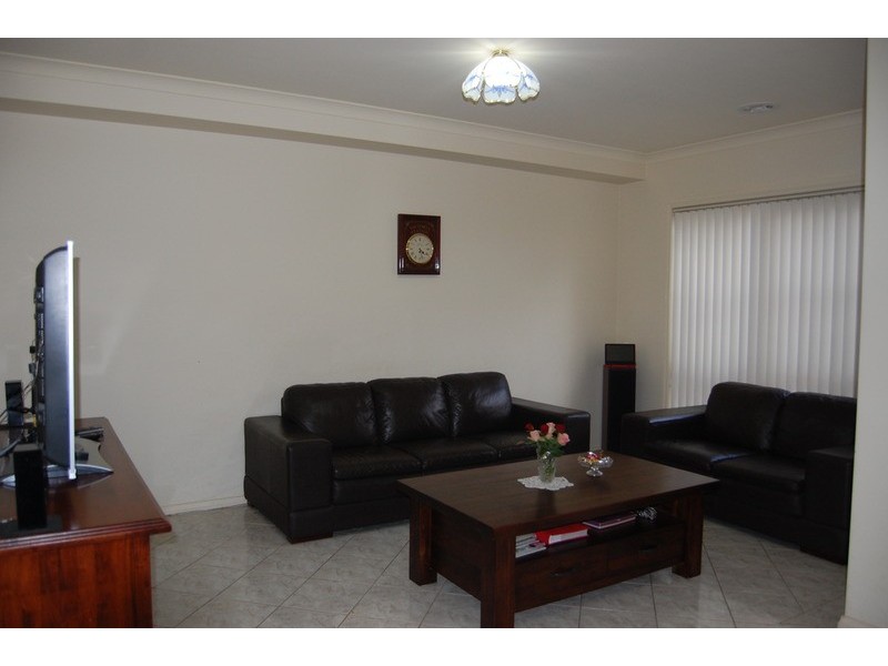 2/359 Morris Road, Hoppers Crossing VIC 3029