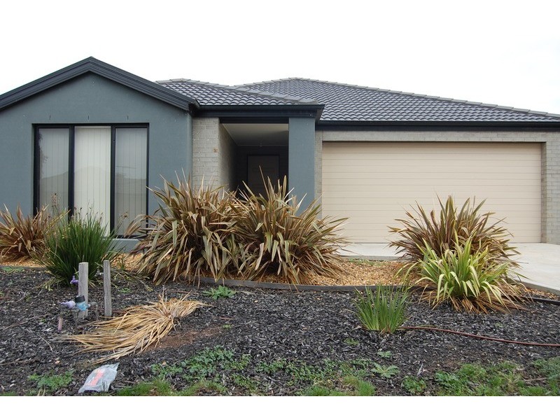 50 Vaughan Chase, Wyndham Vale VIC 3024