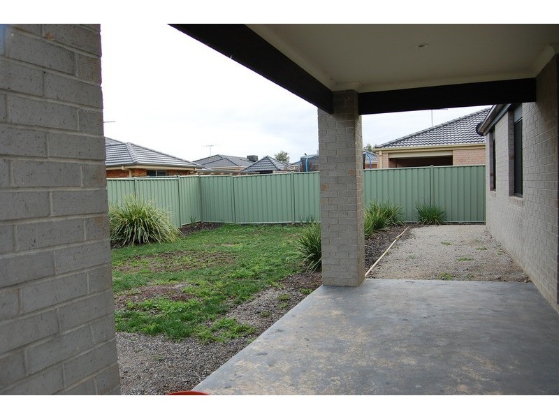 50 Vaughan Chase, Wyndham Vale VIC 3024