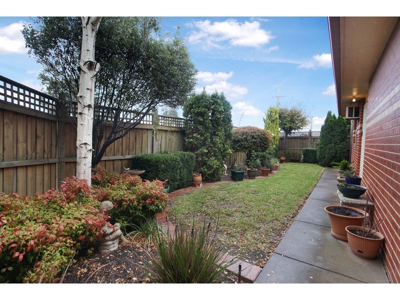 1/102 Hogans Road, Hoppers Crossing VIC 3029