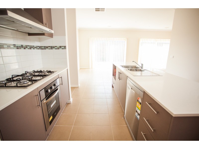 54 Clearwood Drive, Truganina VIC 3029