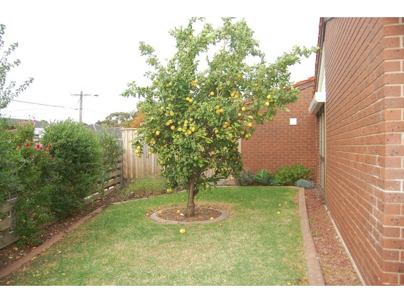 24/18-20 Glen Street, Werribee VIC 3030