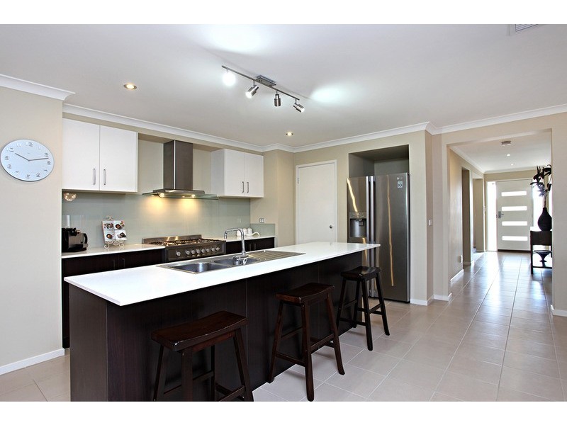 18 Brockwell Crescent, Wyndham Vale VIC 3024