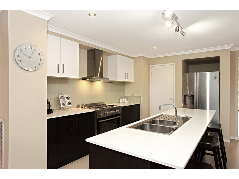 18 Brockwell Crescent, Wyndham Vale VIC 3024