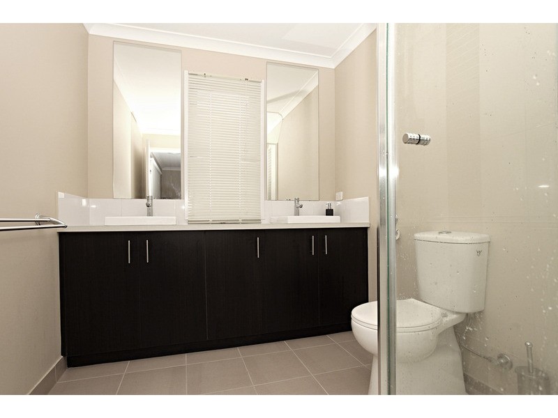 18 Brockwell Crescent, Wyndham Vale VIC 3024