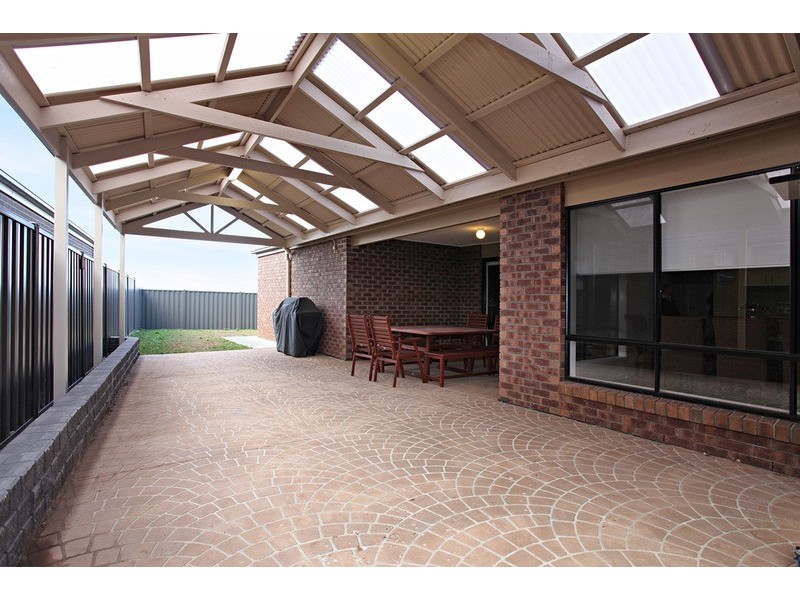 18 Brockwell Crescent, Wyndham Vale VIC 3024