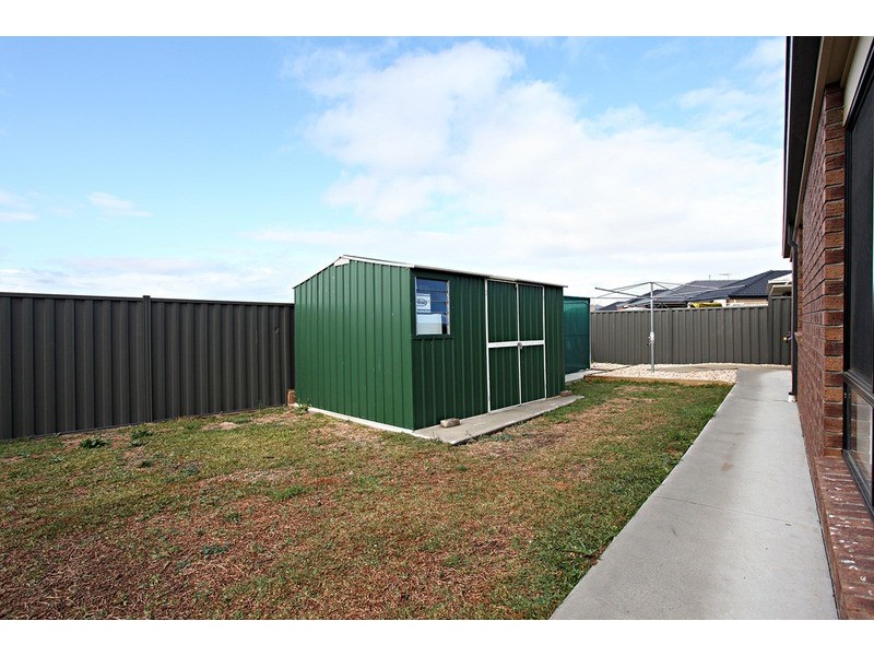 18 Brockwell Crescent, Wyndham Vale VIC 3024