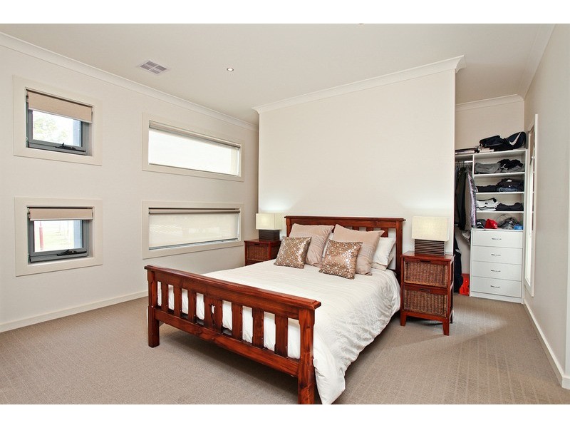 7 Giofches Crescent, Tarneit VIC 3029