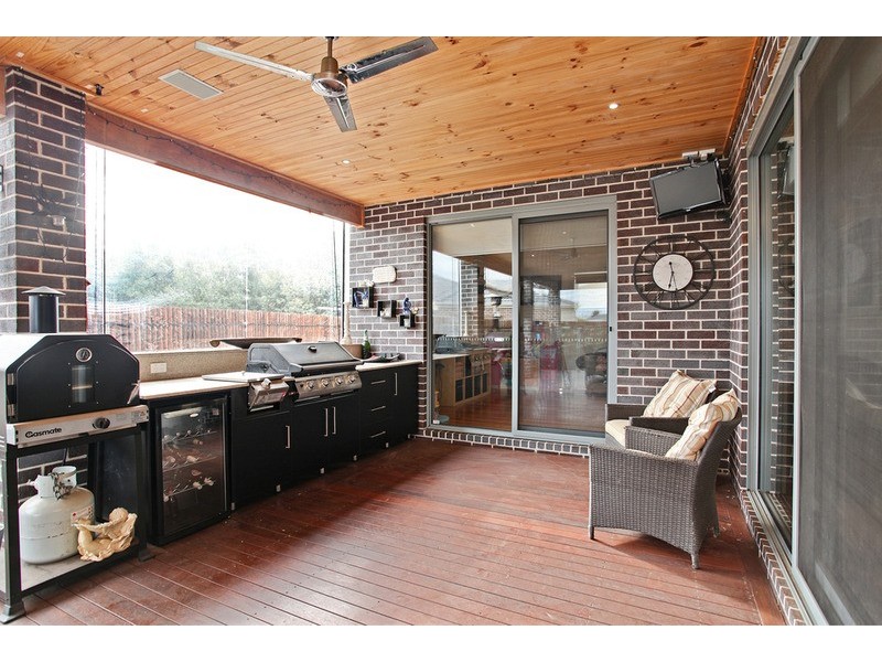 7 Giofches Crescent, Tarneit VIC 3029