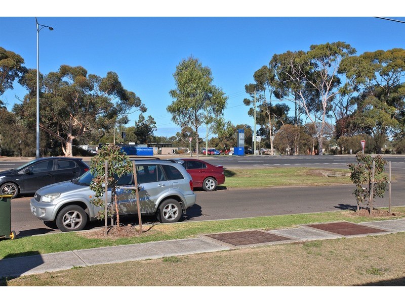 1/231 Princes Highway, Werribee VIC 3030