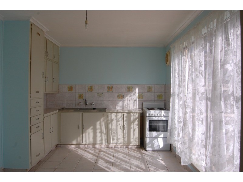 9 Golden Avenue, Werribee VIC 3030