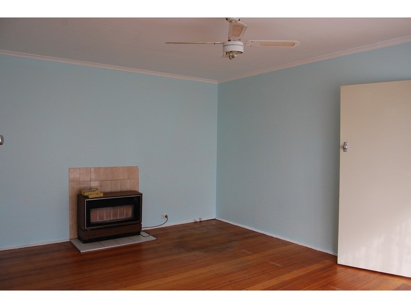 9 Golden Avenue, Werribee VIC 3030