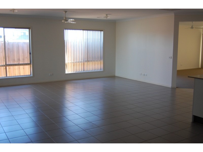 13 Drift Street, Point Cook VIC 3030