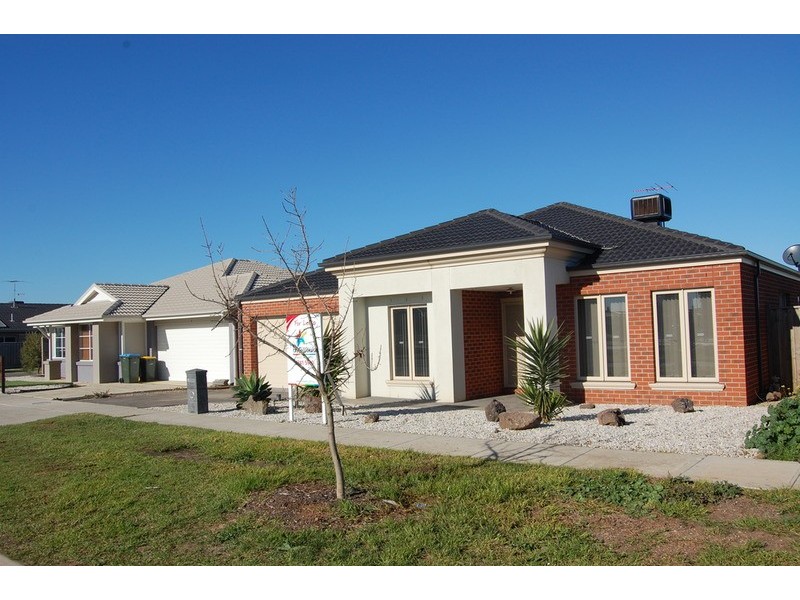 13 Drift Street, Point Cook VIC 3030