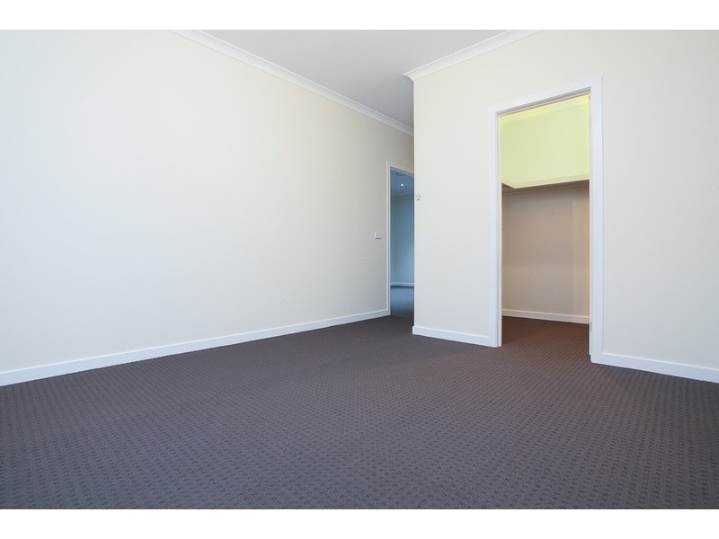 1 and 2 / 4 Tedesco Court, Werribee VIC 3030