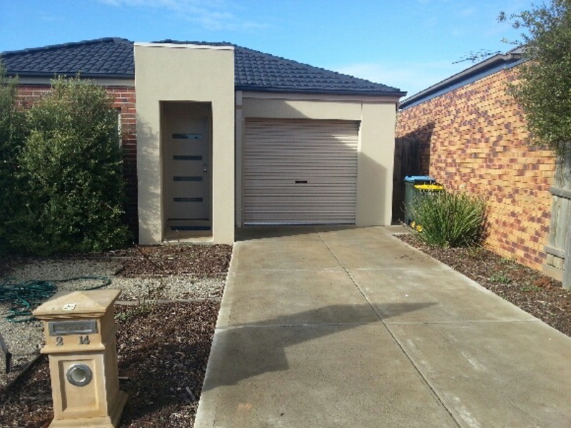 2/14 Cootamundra Court, Werribee VIC 3030
