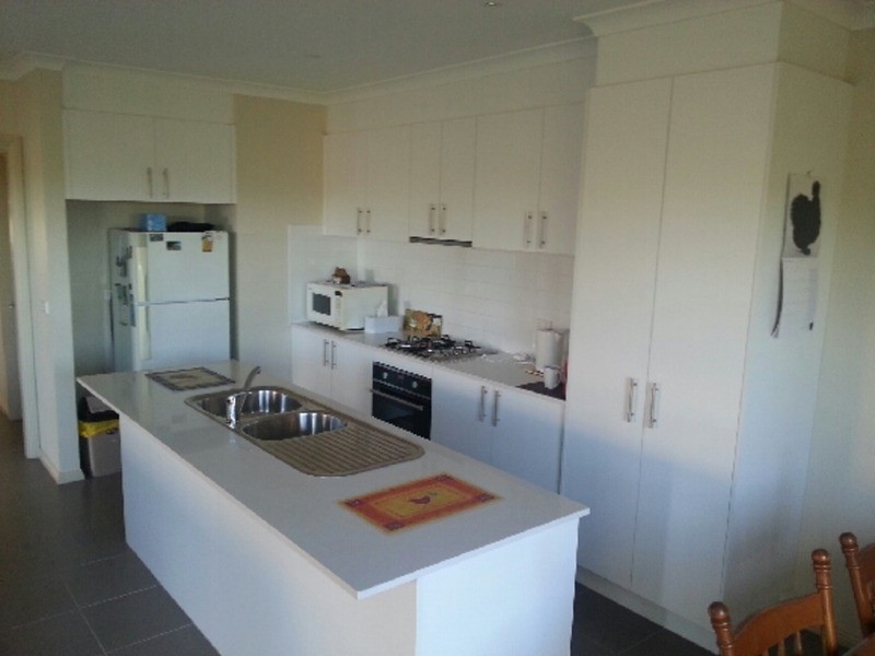 2/14 Cootamundra Court, Werribee VIC 3030